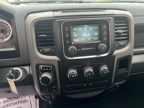 Used 2017 RAM 1500 Express image 19