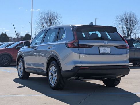Used 2023 Honda CR-V LX image 9