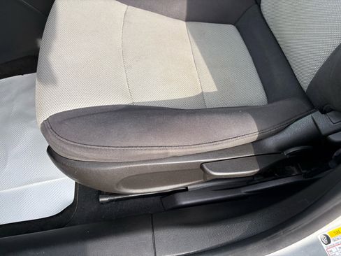 Used 2014 Chevrolet Cruze LS image 14