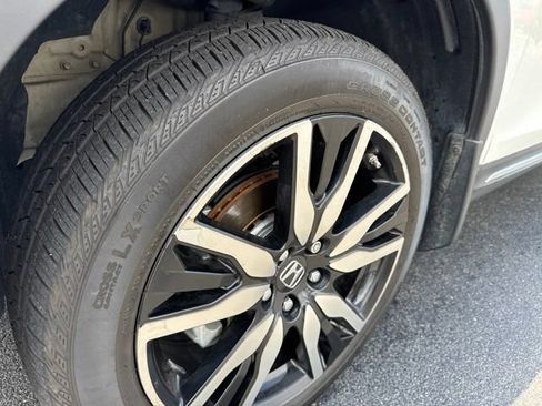 Used 2022 Honda Pilot Elite image 7