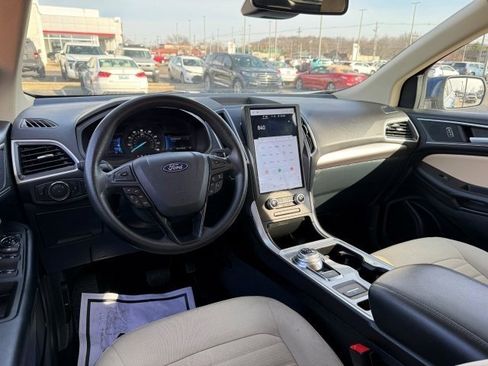 Used 2024 Ford Edge SEL image 17