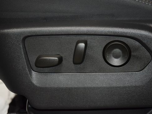 Used 2025 Chevrolet Silverado 1500 High Country w/ Midnight Edition image 39