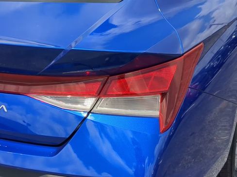 Used 2024 Hyundai Elantra SEL FWD image 11