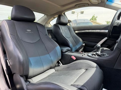 Used 2013 INFINITI G37 Sport image 16