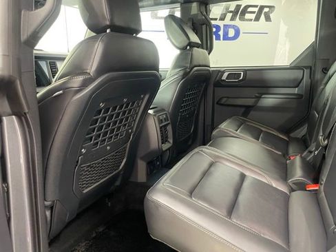 New 2025 Ford Bronco Badlands image 12