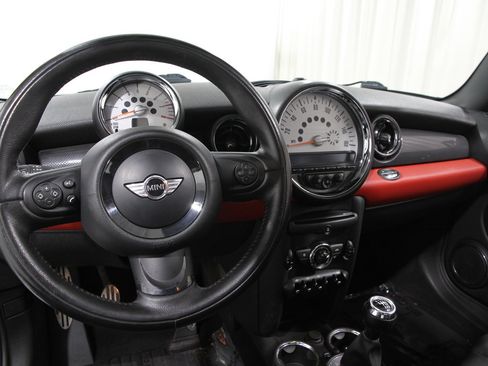 Used 2012 MINI Cooper S image 6