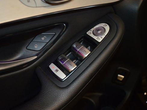 Certified 2022 Mercedes-Benz GLC 300 image 18