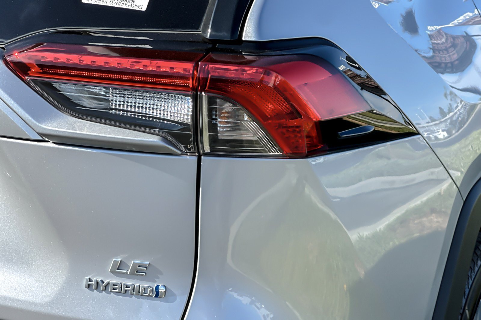 Used 2022 Toyota RAV4 LE AWD/4WD image 25