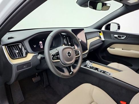 New 2026 Volvo XC60 B5 Plus w/ Protection Package Premier AWD/4WD image 20