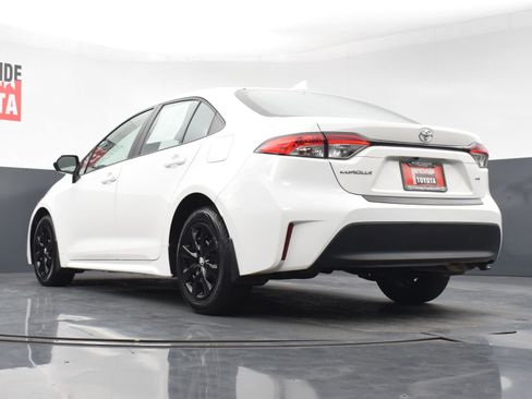 Used 2024 Toyota Corolla LE FWD image 27