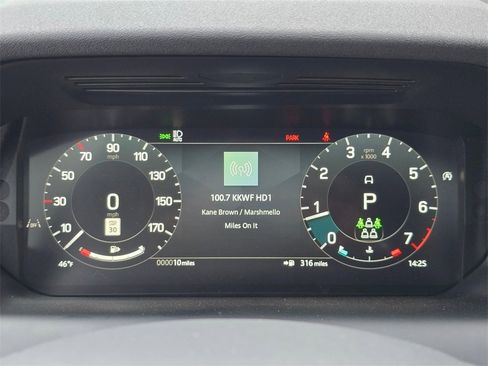 New 2025 Land Rover Discovery Sport Dynamic SE image 11