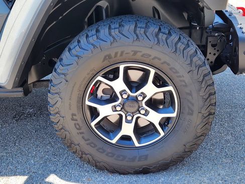 Used 2021 Jeep Wrangler Unlimited Rubicon AWD/4WD image 14