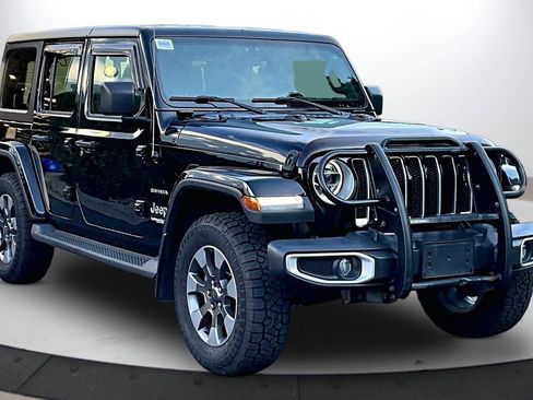 Used 2021 Jeep Wrangler Unlimited Sahara AWD/4WD image 2