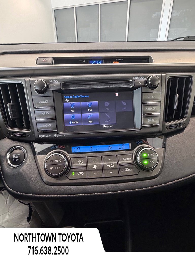 Used 2014 Toyota RAV4 Limited AWD/4WD image 22