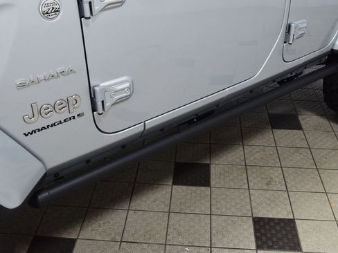 Used 2024 Jeep Wrangler Sahara w/ Technology Group image 25