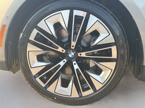 New 2026 BMW 530i 530i w/ Convenience Package image 41