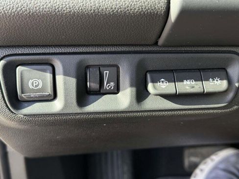 Used 2023 GMC Acadia AT4 w/ Technology Package image 29