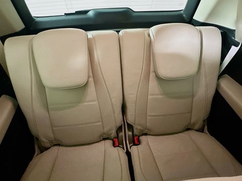 Used 2026 Mercedes-Benz GLS 450 4MATIC image 37