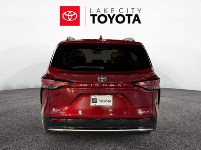 New 2026 Toyota Sienna Platinum