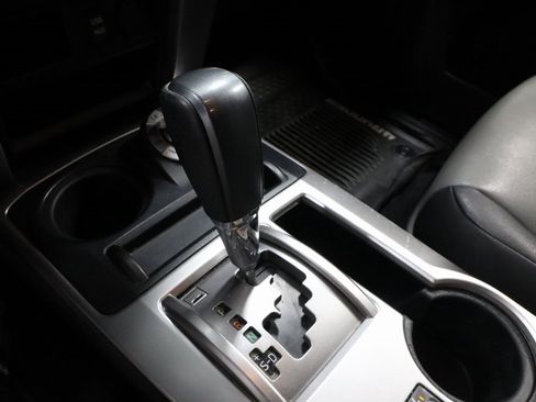 Used 2018 Toyota 4Runner SR5 Premium image 32