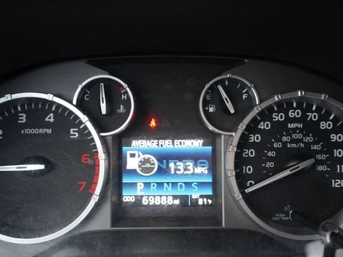 Used 2017 Toyota Tundra SR5 image 9