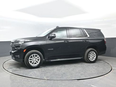 Used 2023 Chevrolet Tahoe LT w/ Luxury Package AWD/4WD image 4