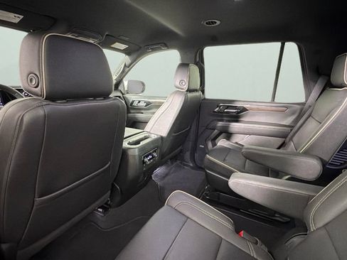 Certified 2025 Chevrolet Tahoe Premier RWD image 28