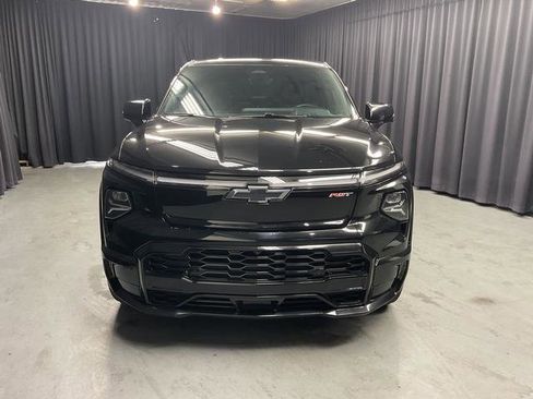 Used 2024 Chevrolet Silverado EV RST AWD/4WD image 8