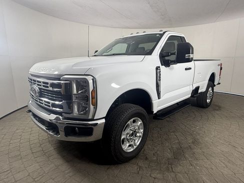 Used 2026 Ford F350 XLT w/ 360-Degree Camera Package AWD/4WD image 3