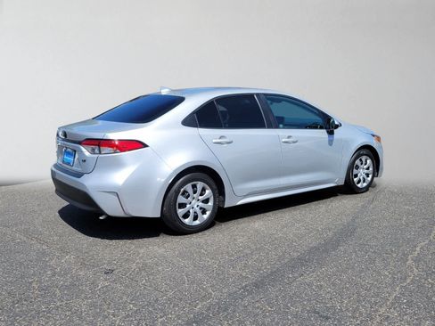 Used 2023 Toyota Corolla LE FWD image 3