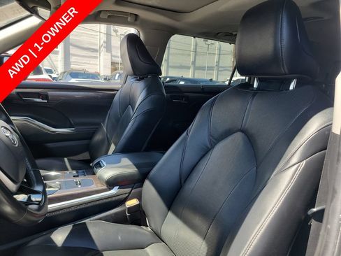 Used 2023 Toyota Highlander Limited AWD/4WD image 21
