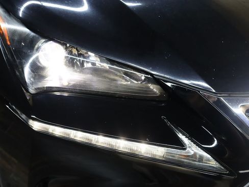 Used 2017 Lexus NX 200t FWD image 10