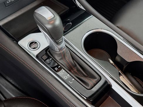 Used 2025 Nissan Altima 2.5 SR image 17