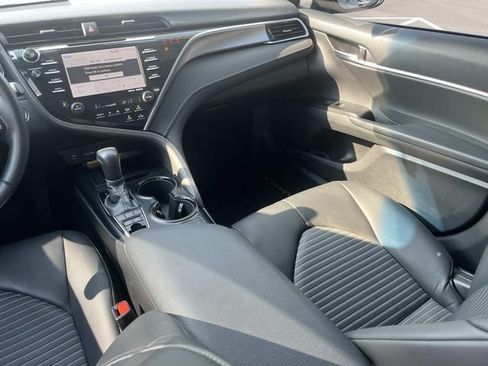 Used 2018 Toyota Camry SE w/ Audio Package FWD image 14