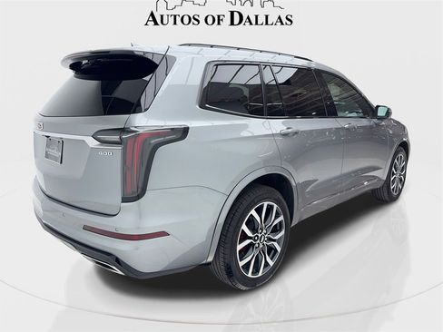 Used 2024 Cadillac XT6 Sport image 9
