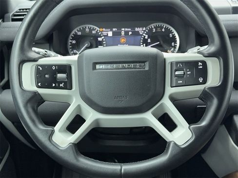 Used 2023 Land Rover Defender 110 S image 18