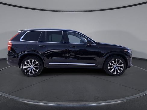 Used 2023 Volvo XC90 B6 Plus AWD/4WD image 12