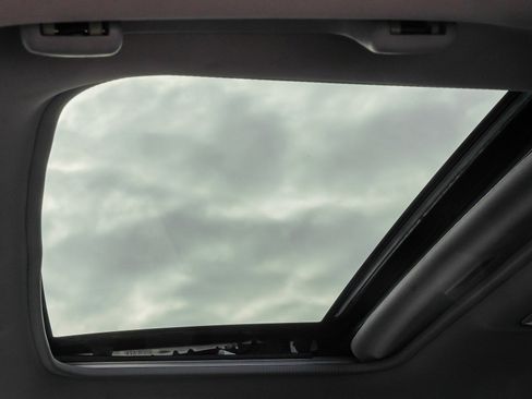 Used 2014 Toyota Corolla S image 22