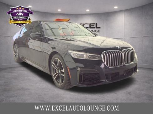 Used 2020 BMW 750i xDrive w/ M Sport Package image 6