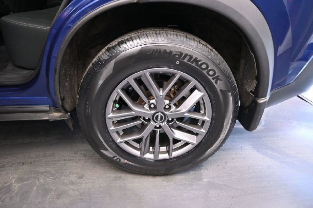 Used 2023 Nissan Rogue S AWD/4WD image 14