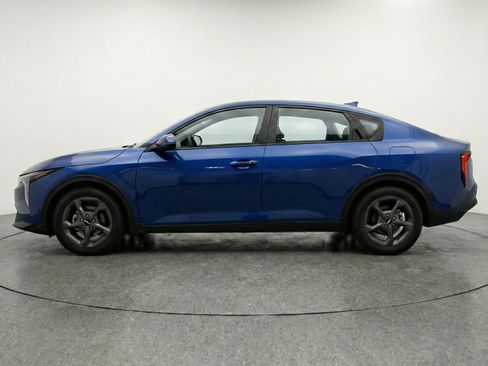 Used 2025 Kia K4 FWD image 5