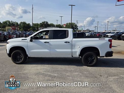 Used 2022 Chevrolet Silverado 1500 LT Trail Boss w/ Bed Protection Package AWD/4WD image 4