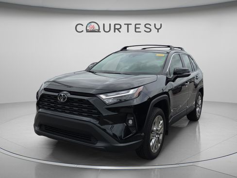 Certified 2025 Toyota RAV4 XLE Premium AWD/4WD image 1
