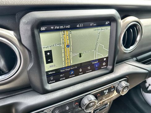 Used 2021 Jeep Wrangler Unlimited Rubicon AWD/4WD image 28