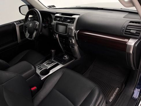 Used 2017 Toyota 4Runner Limited AWD/4WD image 13