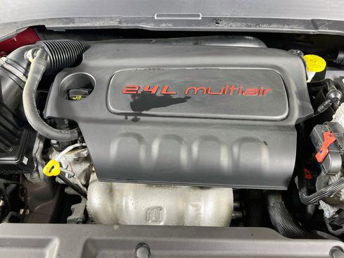 Used 2022 Jeep Compass Latitude w/ Sun and Sound Group AWD/4WD image 28