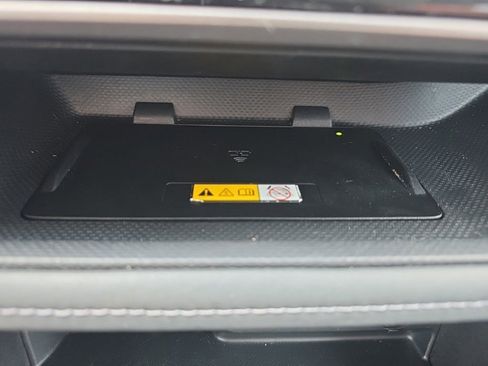 Used 2024 Toyota Highlander XLE image 33