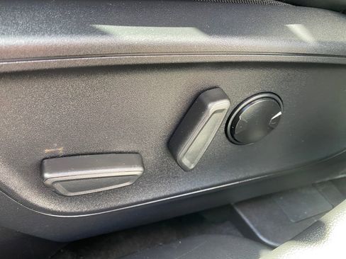 Used 2025 Ford Escape ST-Line image 11