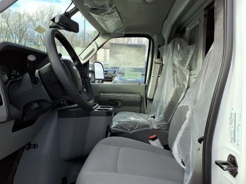 New 2026 Ford E-350 and Econoline 350 Super Duty w/ Power Equipment Group RWD image 10