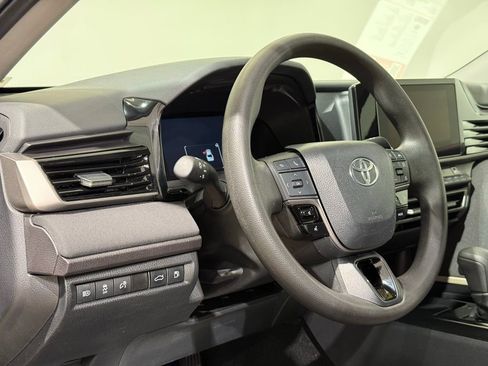 Certified 2025 Toyota Camry SE image 16